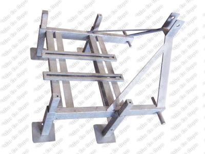Tractor pump stand